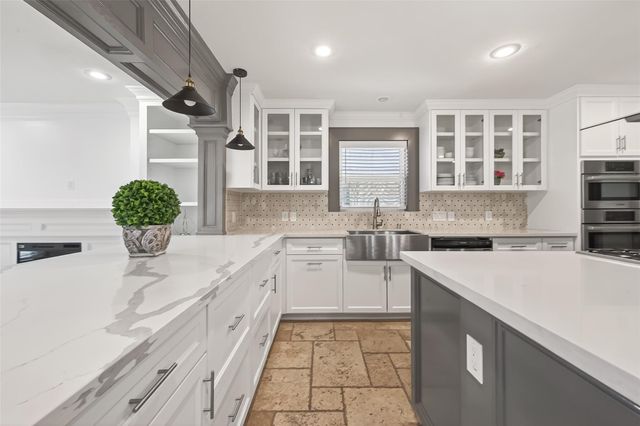 10054 Cedardale Drive, Houston, TX 77055