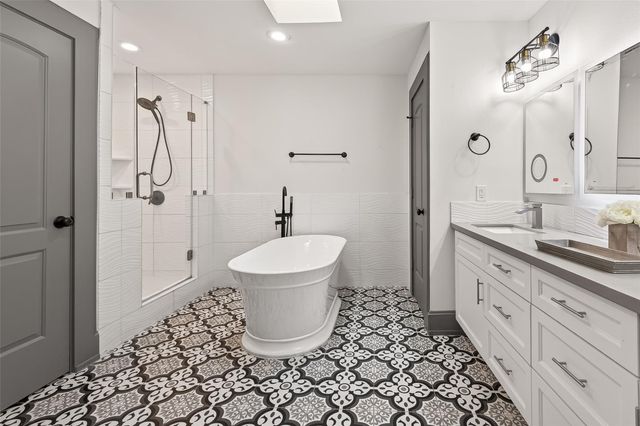 10054 Cedardale Drive, Houston, TX 77055