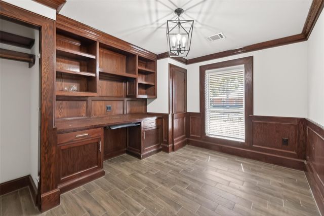 10054 Cedardale Drive, Houston, TX 77055