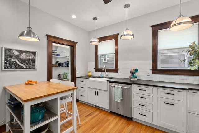 42 Grafton St 1, Arlington, MA 02474