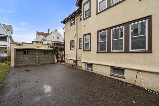 42 Grafton St 1, Arlington, MA 02474