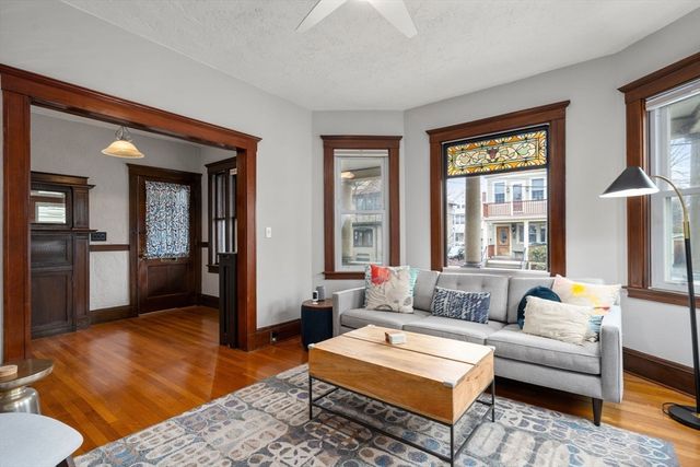 42 Grafton St 1, Arlington, MA 02474