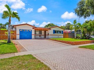 2021 N 52nd Ave, Hollywood, FL 33021