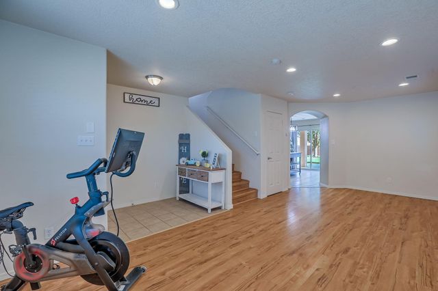 2831 Violeta Circle SE, Rio Rancho, NM 87124
