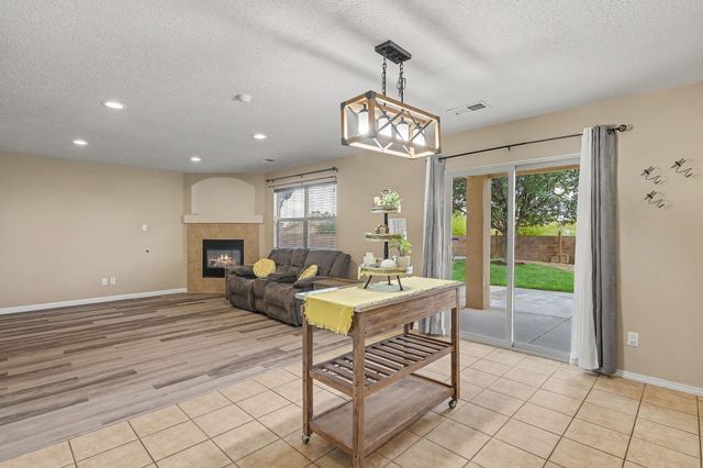 2831 Violeta Circle SE, Rio Rancho, NM 87124