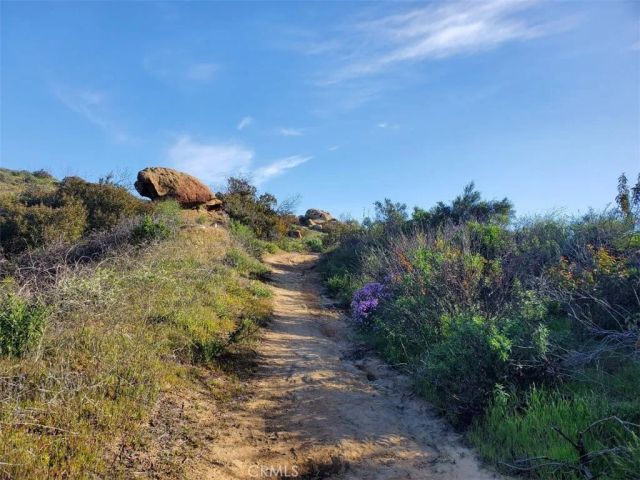 8742 Azul, West Hills, CA 91304