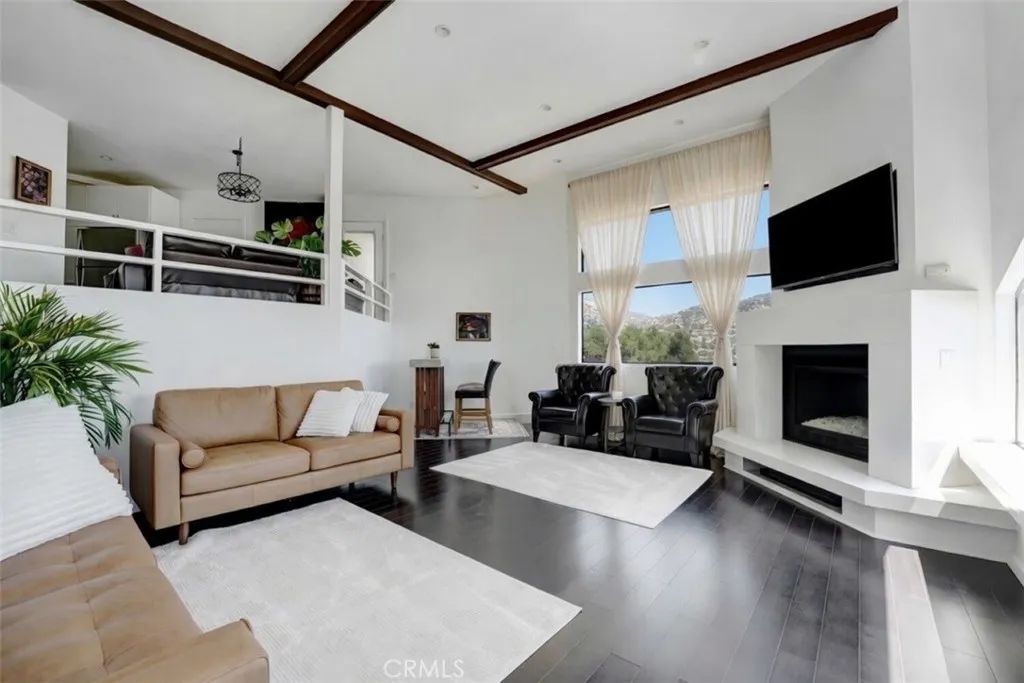8742 Azul, West Hills, CA 91304