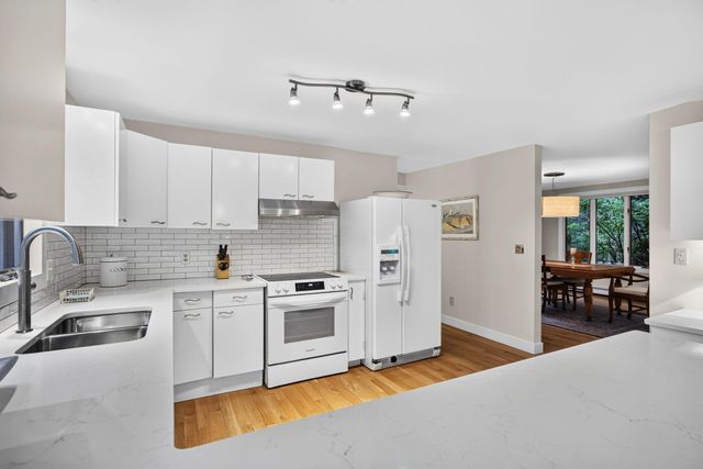21 Cahoon Road, Brewster, MA 02631