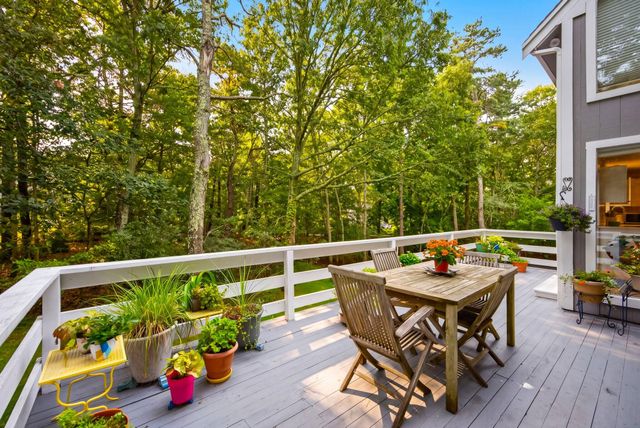 21 Cahoon Road, Brewster, MA 02631