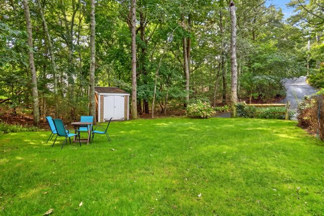 21 Cahoon Road, Brewster, MA 02631