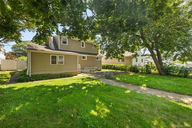 163 Buffalo Avenue, Lindenhurst, NY 11757