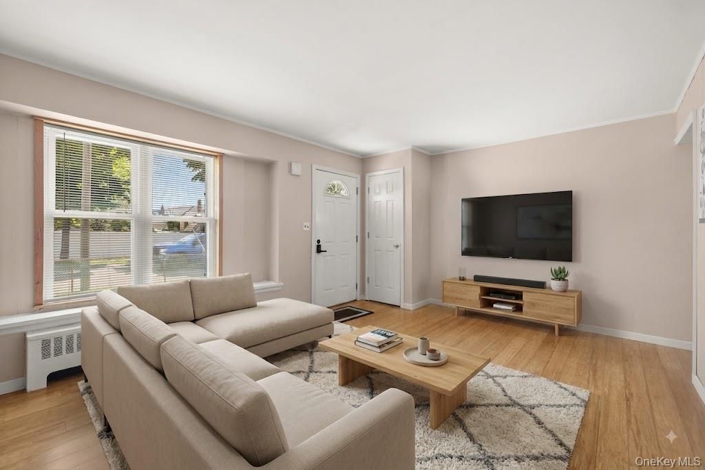 163 Buffalo Avenue, Lindenhurst, NY 11757 — photo 2
