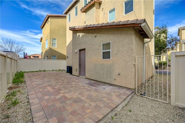 1298 Little Boy Blue Avenue, Las Vegas, NV 89183