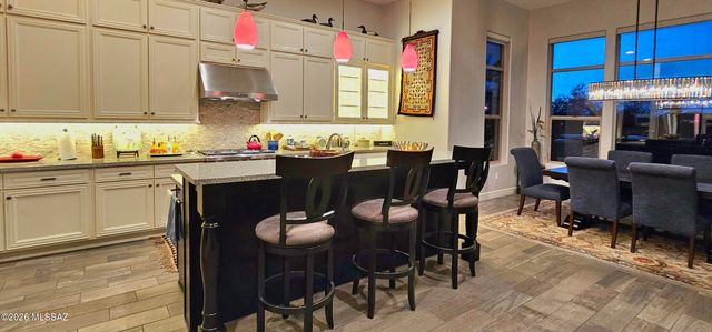 14115 N Los Saguaros Drive, Marana, AZ 85658