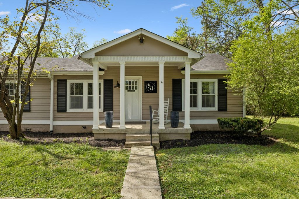 1307 Old Hickory Blvd, Brentwood, TN 37027