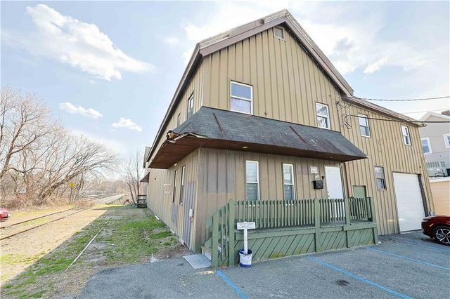 332 River Street, Woonsocket, RI 02895