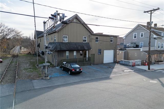 332 River Street, Woonsocket, RI 02895