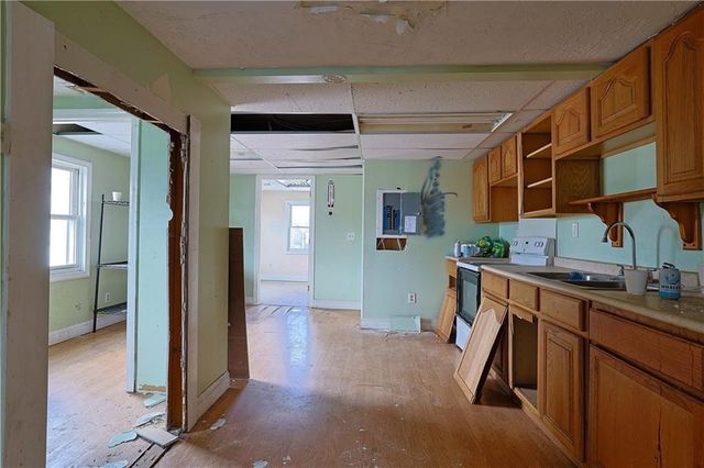 332 River Street, Woonsocket, RI 02895