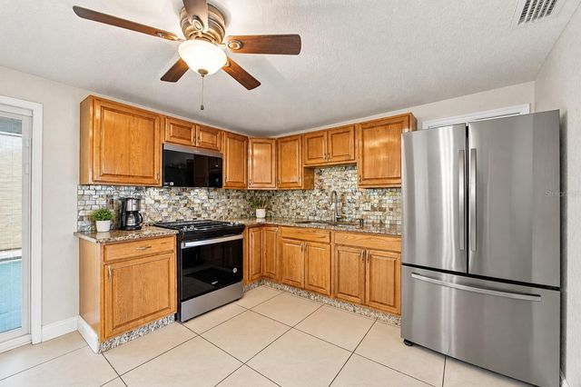 1201 JULIAN LANE DRIVE, Tampa, FL 33619