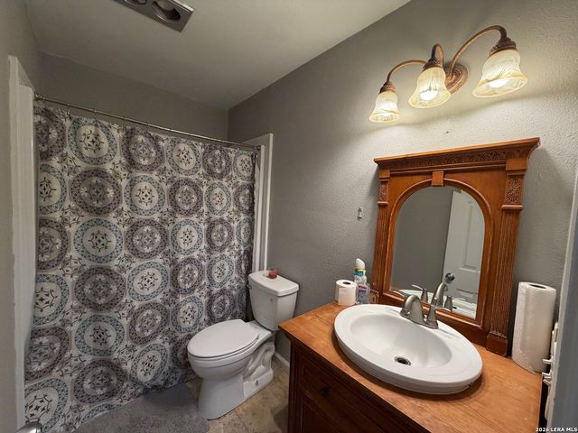 302 Glenbrook, San Antonio, TX 78220
