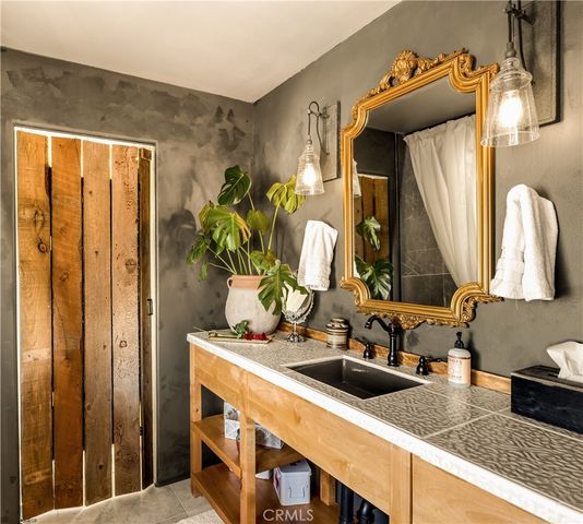 5517 Bartlett Mountain Road, Joshua Tree, CA 92252