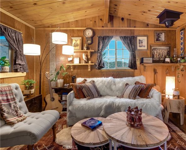 5517 Bartlett Mountain Road, Joshua Tree, CA 92252