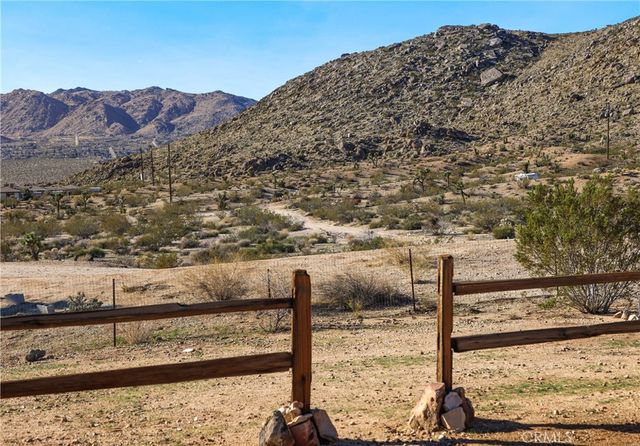 5517 Bartlett Mountain Road, Joshua Tree, CA 92252