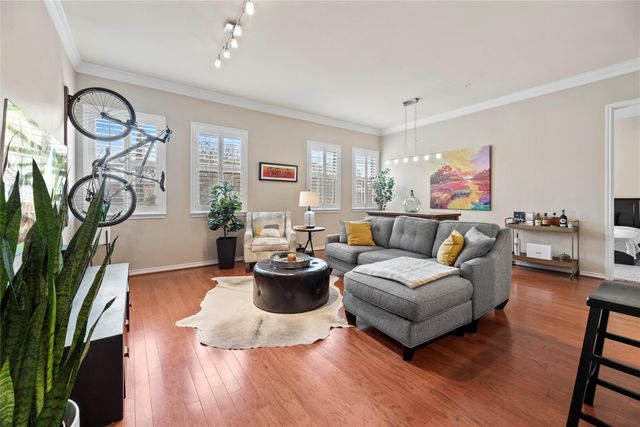 2400 Mccue Road 206, Houston, TX 77056