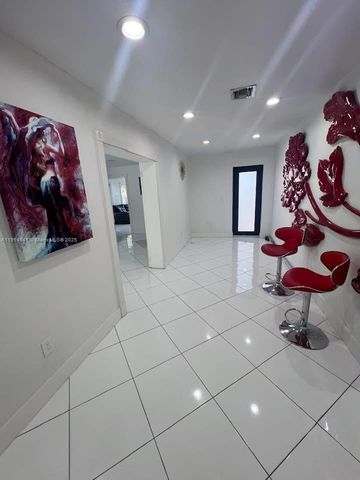 15370 SW 152nd Ave, Miami, FL 33187