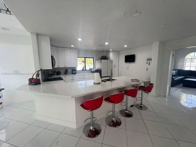 15370 SW 152nd Ave, Miami, FL 33187