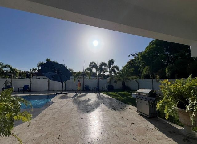 15370 SW 152nd Ave, Miami, FL 33187