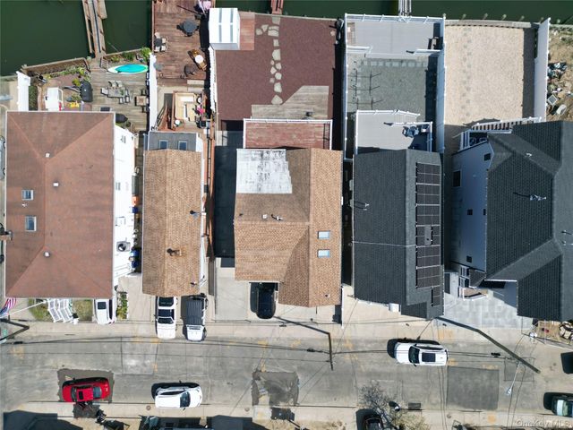10 James Street, East Rockaway, NY 11518