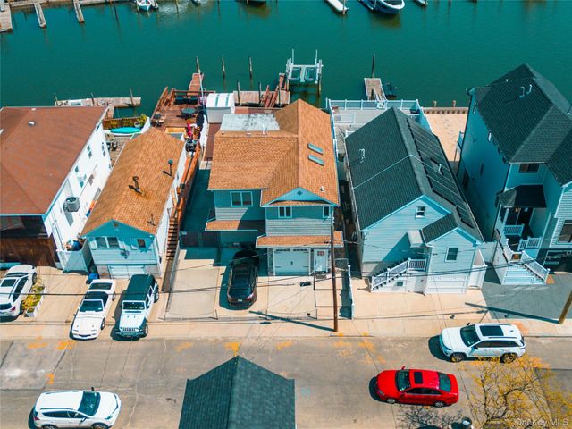10 James Street, East Rockaway, NY 11518