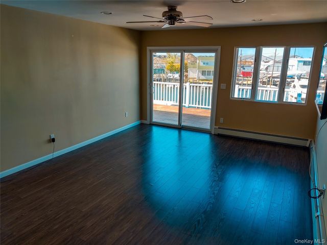 10 James Street, East Rockaway, NY 11518
