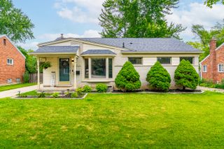 24024 Colchester Drive, Farmington Hills, MI 48336