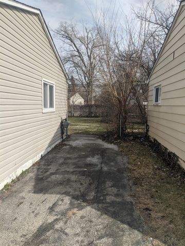 22020 Dante Street, Oak Park, MI 48237