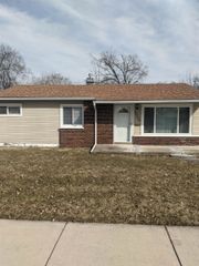 22020 Dante Street, Oak Park, MI 48237