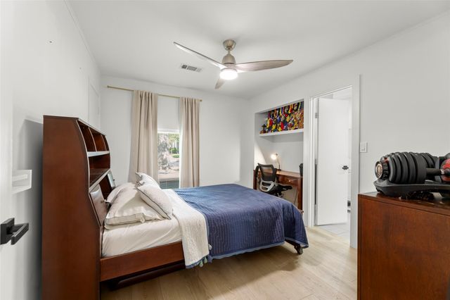 802 N Wilcrest Drive, Houston, TX 77079