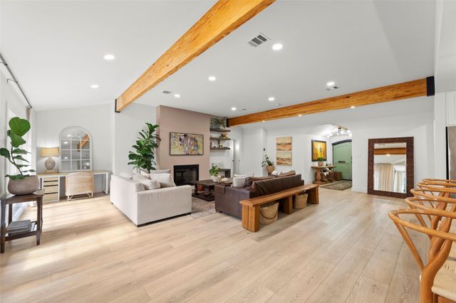 802 N Wilcrest Drive, Houston, TX 77079
