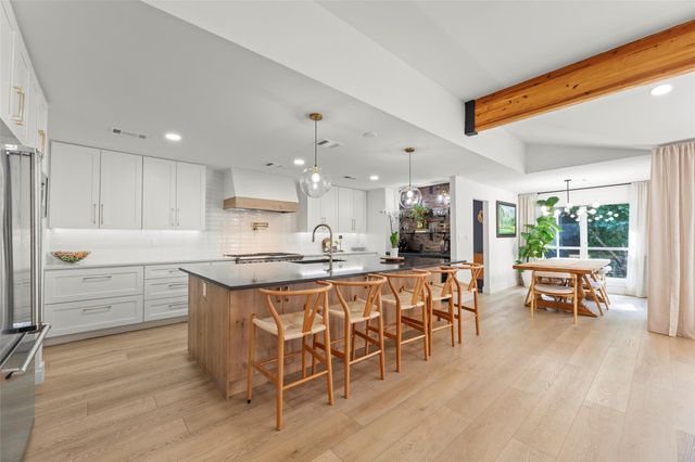 802 N Wilcrest Drive, Houston, TX 77079