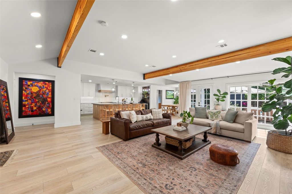 802 N Wilcrest Drive, Houston, TX 77079