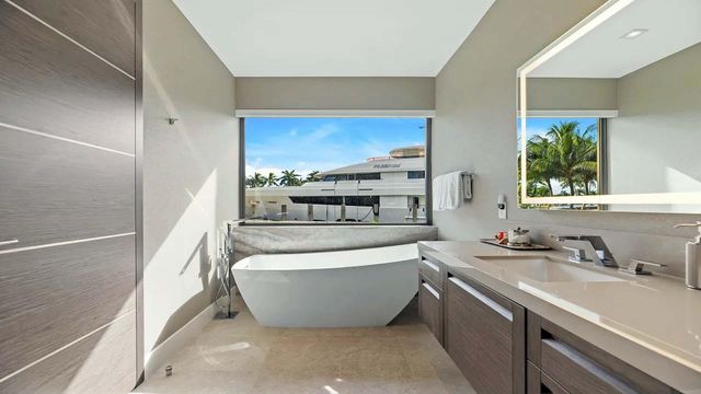 1600 SW 15th Avenue, Fort Lauderdale, FL 33312