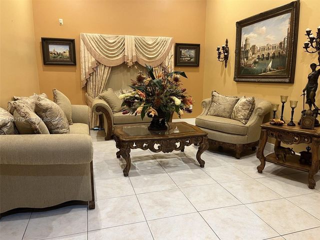 450 NW 130th Ave, Miami, FL 33182