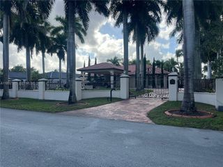 450 NW 130th Ave, Miami, FL 33182