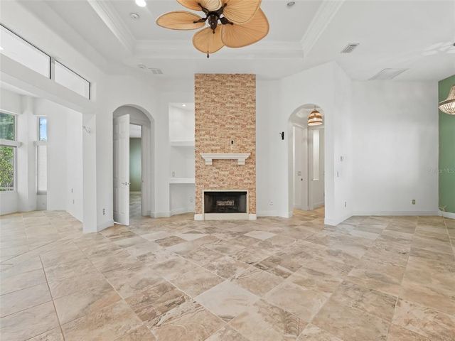39023 GRIFFIN LANDING, Lady Lake, FL 32159
