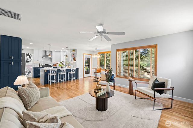 2396 S 280th Place, Federal Way, WA 98003