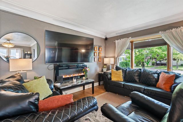 1716 E 6th St, Superior, WI 54880