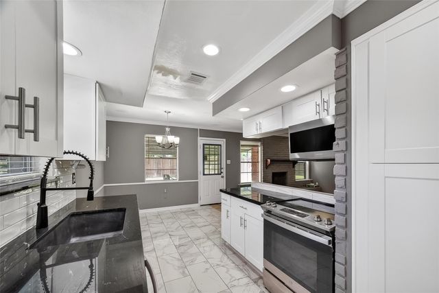 11323 Sagewood Drive, Houston, TX 77089