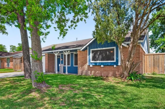 11323 Sagewood Drive, Houston, TX 77089