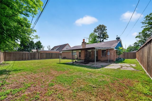 11323 Sagewood Drive, Houston, TX 77089